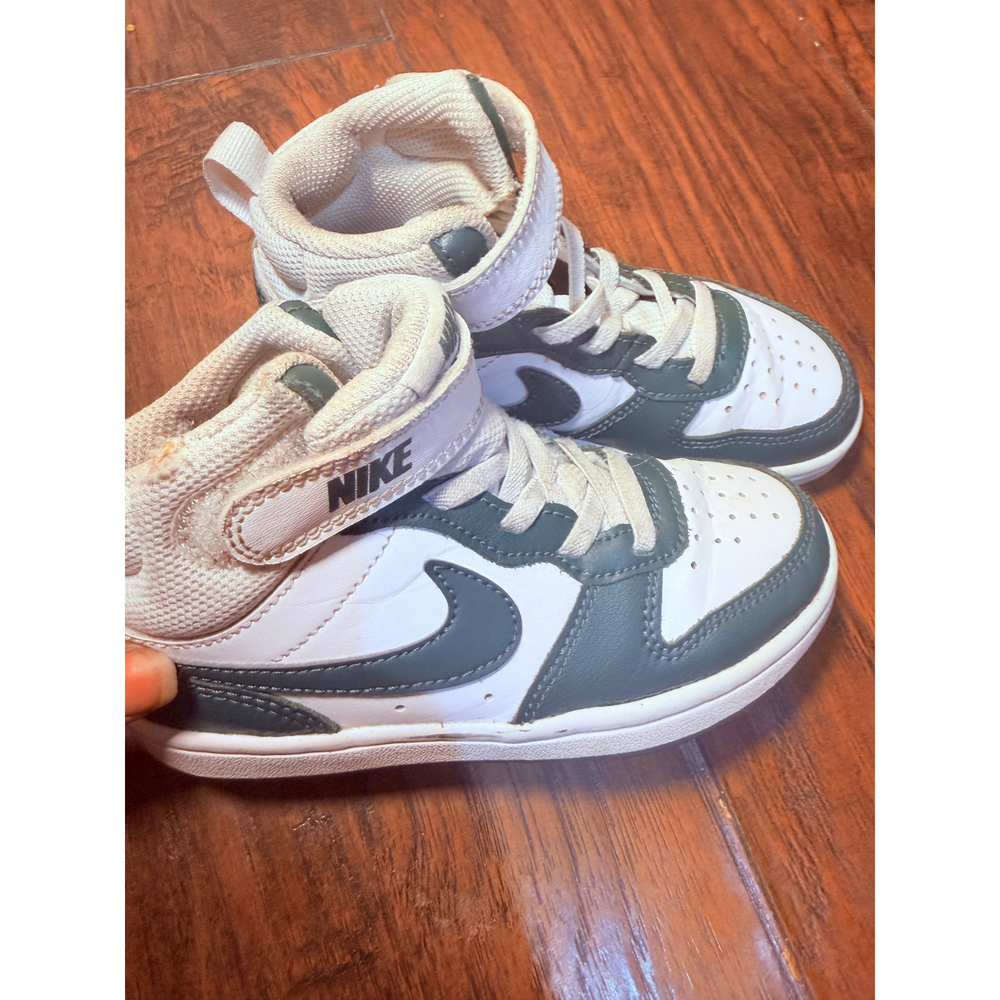Nike Court Borough Mid 2 Kids Sneakers – Olive Green / White – Size 11.5C - Picture 2 of 7